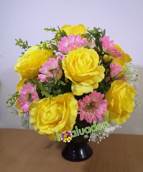 Zoom với Hoa để bàn