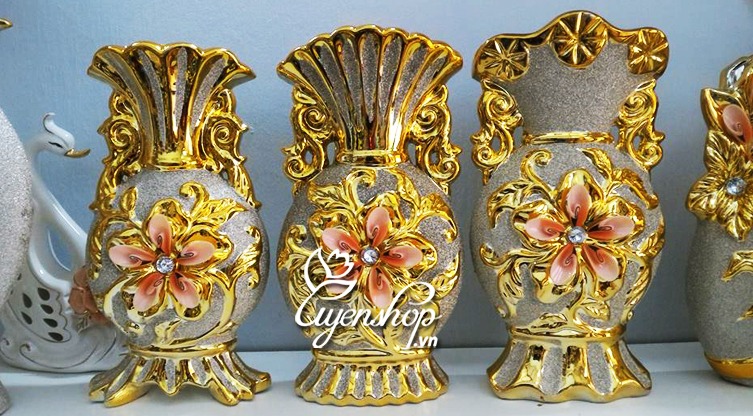 Zoom với Bộ 3 Trang Trí