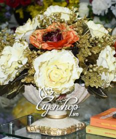 Hoa giả, Hoa lụa đẹp, Thuyền hoa