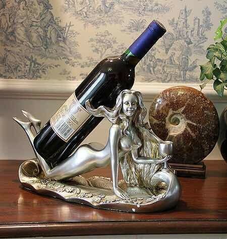 Zoom với Cô gái đựng rượu