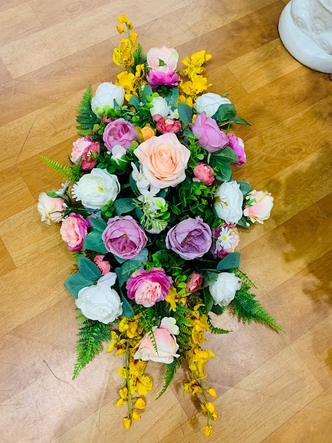 Zoom với Hoa Bàn Họp Ngắn