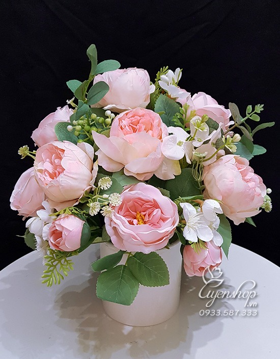 Zoom với Bình Hoa Trà Để Bàn