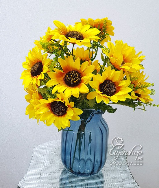 Zoom với Bình Hoa Hướng Dương