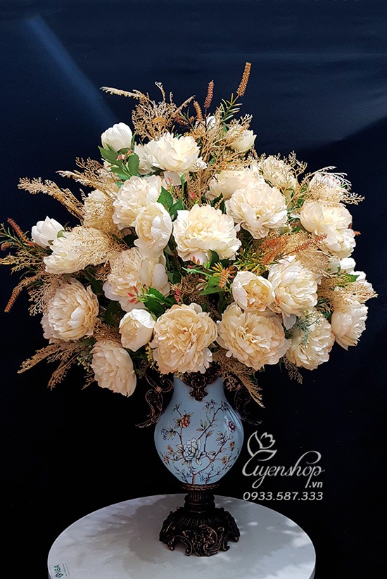 Zoom với Mẫu Đơn Vàng Kiêu Sa