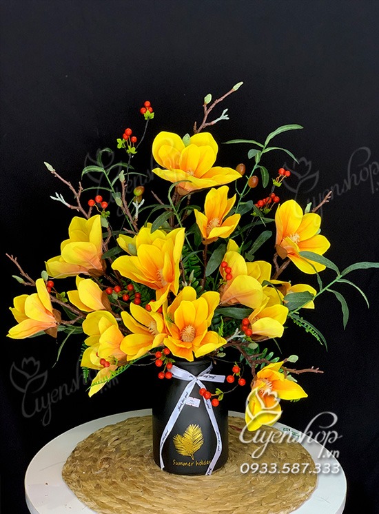 Zoom với Bình Mộc Lan Vàng Cam