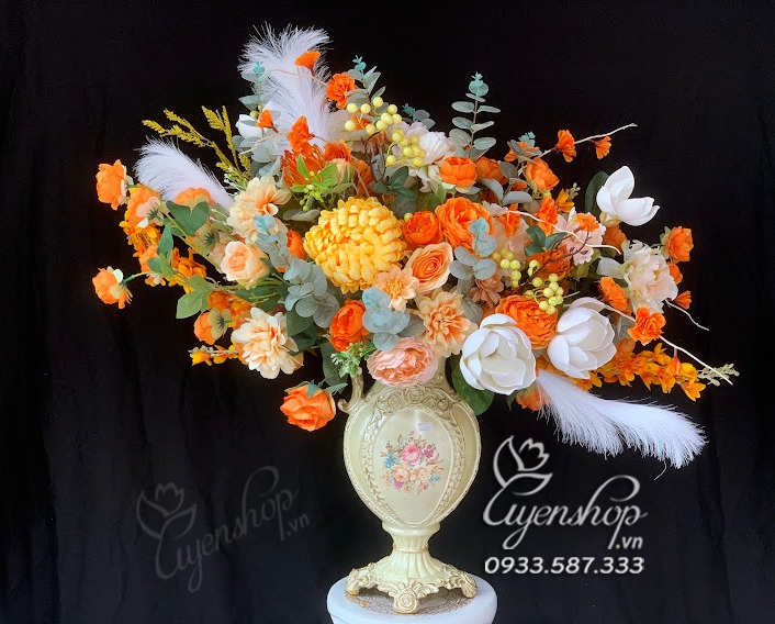 Zoom với Bình Hoa Phong Cách Hoàng Gia