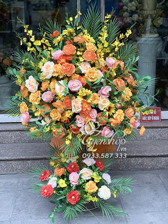 Zoom với Lãng hoa tặng khai trương