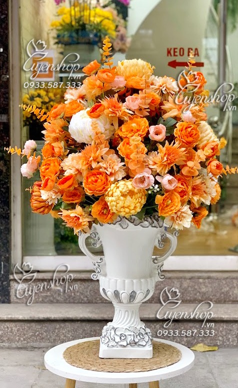 Zoom với LƯ HOA TONE KEM