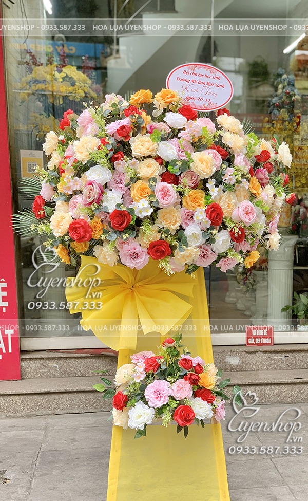 Zoom với LÃNG HOA CHÚC MỪNG 2 TẦNG