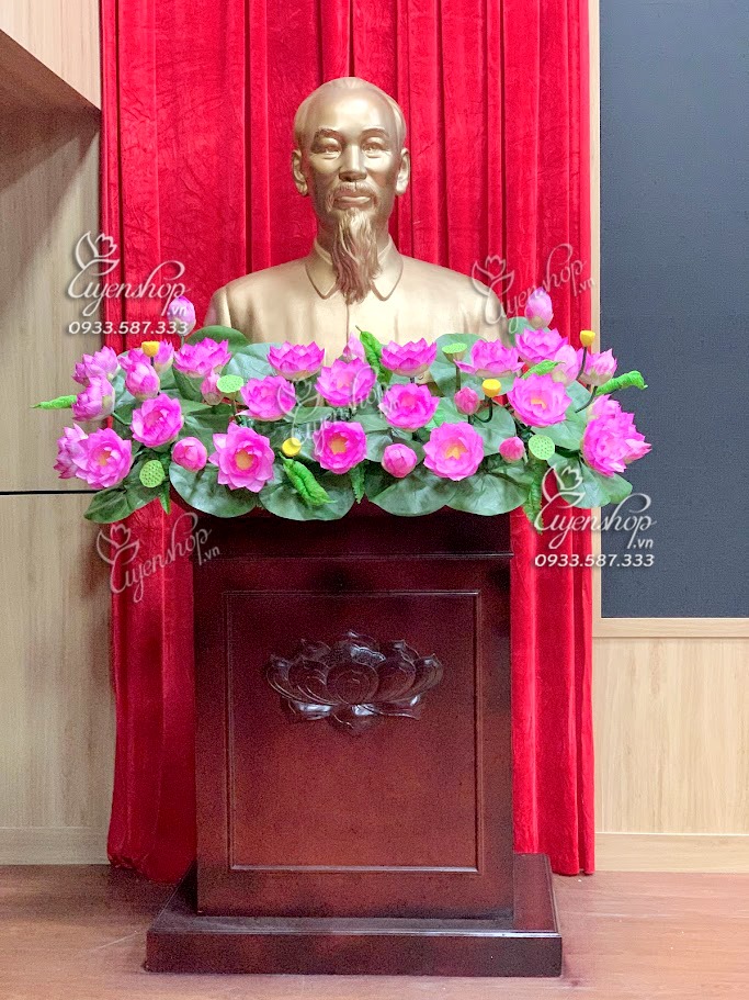 Zoom với HOA SEN NGHỆ NHÂN ĐỂ BỤC TƯỢNG BÁC