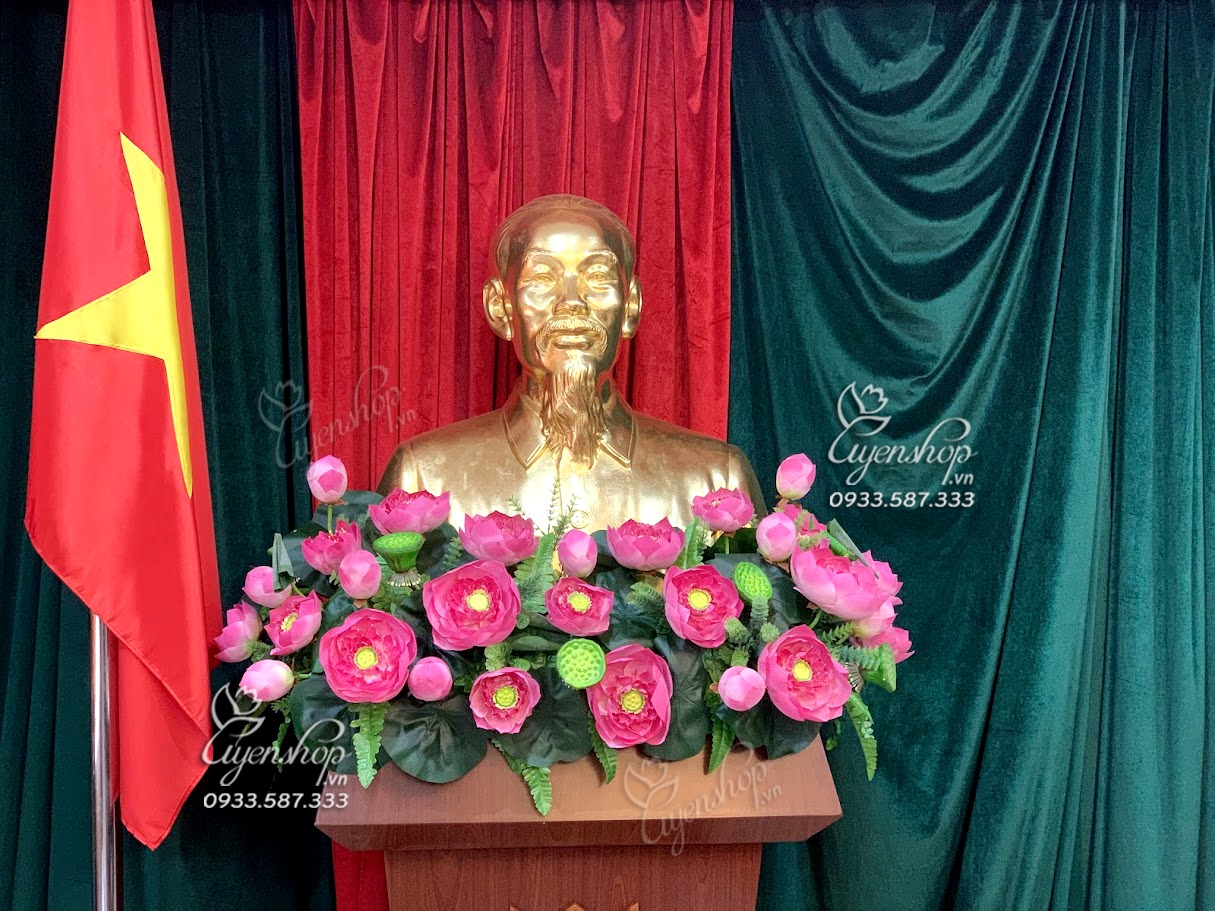 Zoom với HOA SEN LỤA TRANG TRÍ TƯỢNG BÁC