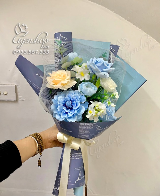 Zoom với BÓ HOA LỤA NHỎ TONE XANH