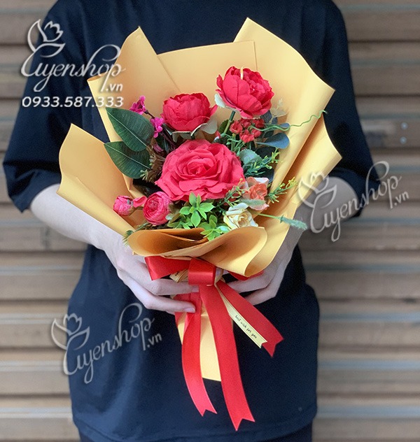 Zoom với BÓ HOA LỤA NHỎ TONE ĐỎ