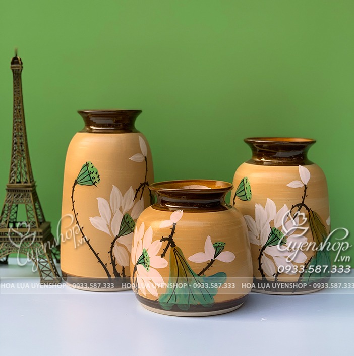 Zoom với Set 3 Họa Tiết Sen Trắng