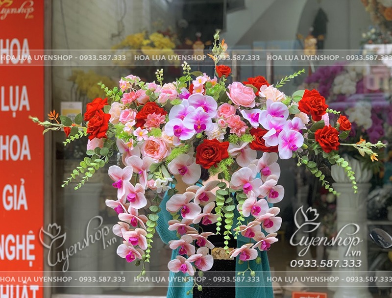 Zoom với LÃNG HOA BỤC PHÁT BIỂU TONE ĐỎ HỒNG