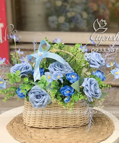 GIỎ HOA HỒNG TONE XANH Hoa giả, Hoa lụa đẹp, GIỎ HOA HỒNG TONE XANH