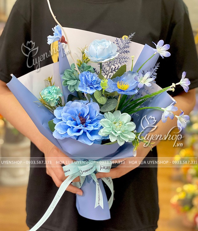 Zoom với BÓ HOA LỤA NHỎ TONE XANH