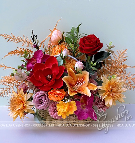 Zoom với GIỎ HOA LỤA MIX MÀU