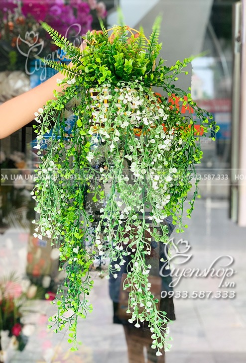 Zoom với GIỎ LÁ RỦ CHUÔNG TREO TƯỜNG