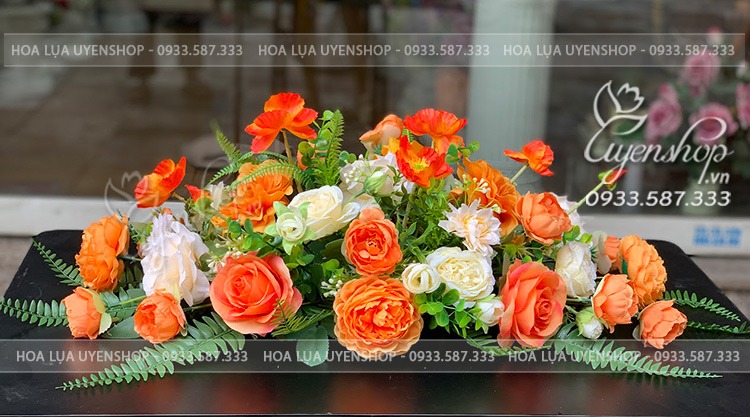Zoom với LÃNG HOA BÀN HỌP TONE CAM
