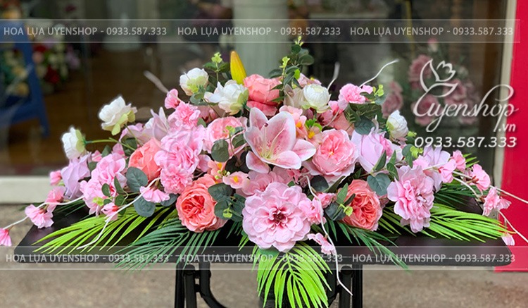 Zoom với LÃNG HOA BÀN HỌP TONE HỒNG