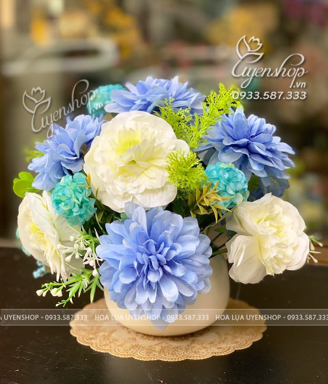 Zoom với LỌ HOA NHỎ ĐỂ BÀN TONE XANH