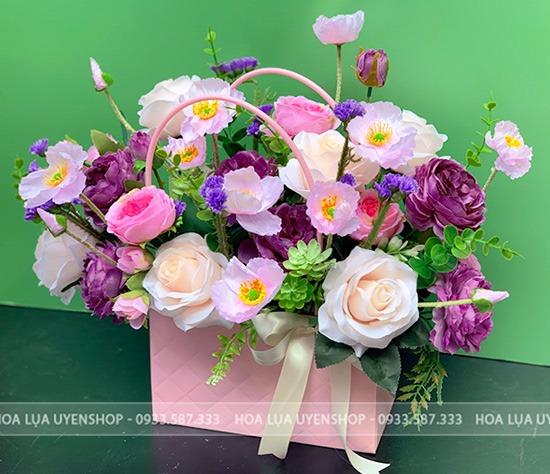 Zoom với GIỎ HOA LỤA