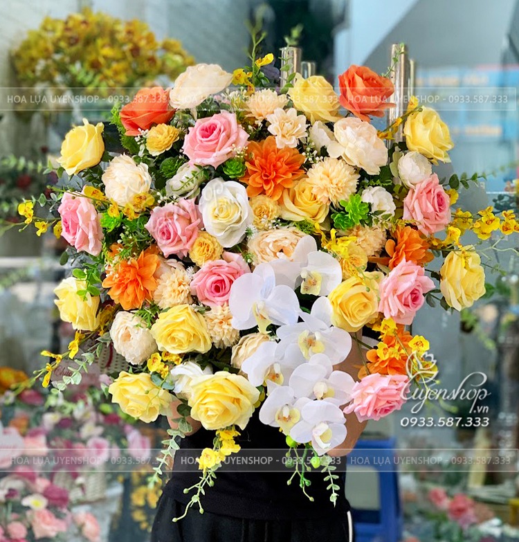 Zoom với LÃNG HOA BỤC PHÁT BIỂU NHỎ TONE VÀNG