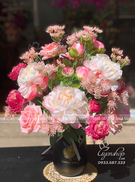 Zoom với BÌNH HOA MẪU ĐƠN TONE HỒNG