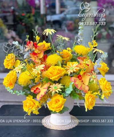 BÌNH HOA LỤA TONE VÀNG ĐỂ BÀN ĂN Hoa giả, Hoa lụa đẹp, BÌNH HOA LỤA TONE VÀNG ĐỂ BÀN ĂN