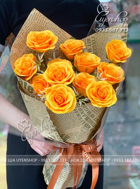 Zoom với BÓ HOA HỒNG SÁP VÀNG