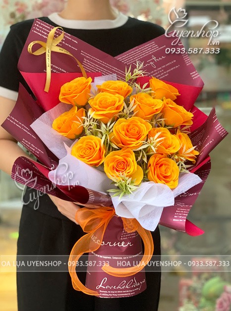 Zoom với BÓ HOA HỒNG VÀNG