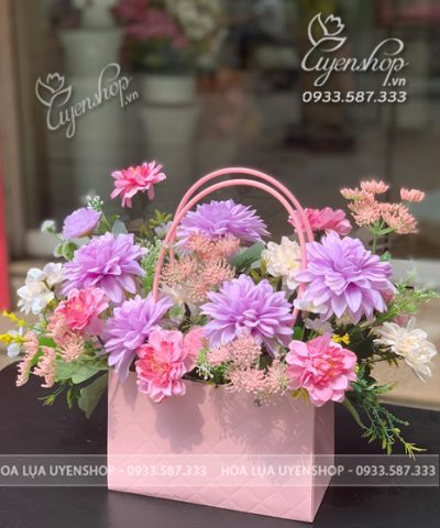 GIỎ HOA LỤA NHỎ TONE TÍM Hoa giả, Hoa lụa đẹp, GIỎ HOA LỤA NHỎ TONE TÍM