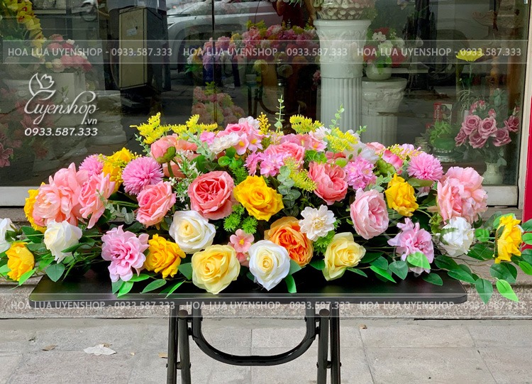 Zoom với LÃNG HOA LỤA TRANG TRÍ PHÒNG HỌP LỚN