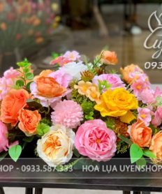 Hoa giả, Hoa lụa đẹp, LÃNG HOA BÀN HỘI NGHỊ TONE CAM