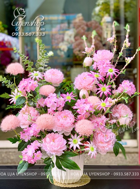 Zoom với BÌNH HOA MẪU ĐƠN TONE HỒNG PASTEL