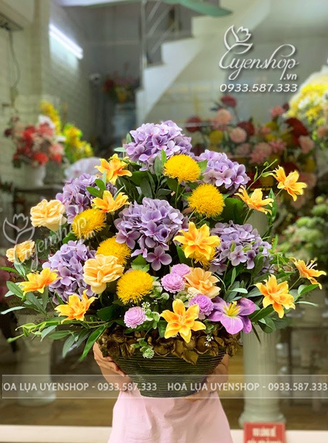 Zoom với BÌNH HOA CẨM TÚ CẦU