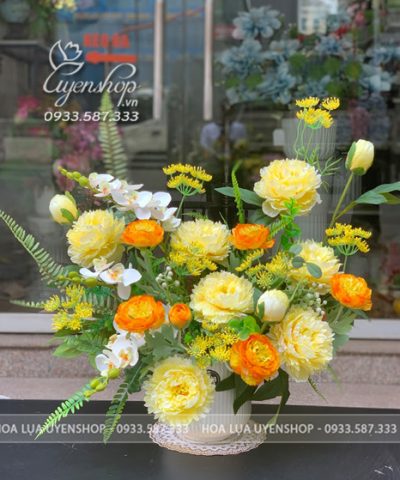BÌNH HOA MẪU ĐƠN TONE VÀNG Hoa giả, Hoa lụa đẹp, BÌNH HOA MẪU ĐƠN TONE VÀNG