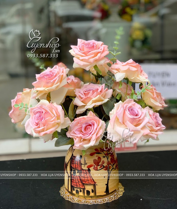 Zoom với LỌ HOA HỒNG ĐỂ BÀN