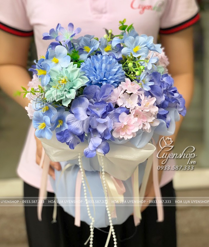Zoom với BÓ HOA LỤA NHỎ TONE XANH