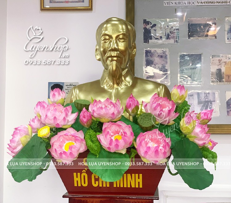 Zoom với HOA SEN CAO CẤP TRANG TRÍ BỤC TƯỢNG BÁC