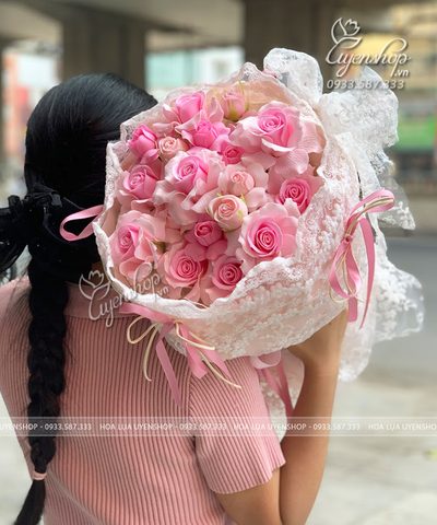 BÓ HOA HỒNG SÁP PHỐI REN BÓ HOA HỒNG SÁP PHỐI REN